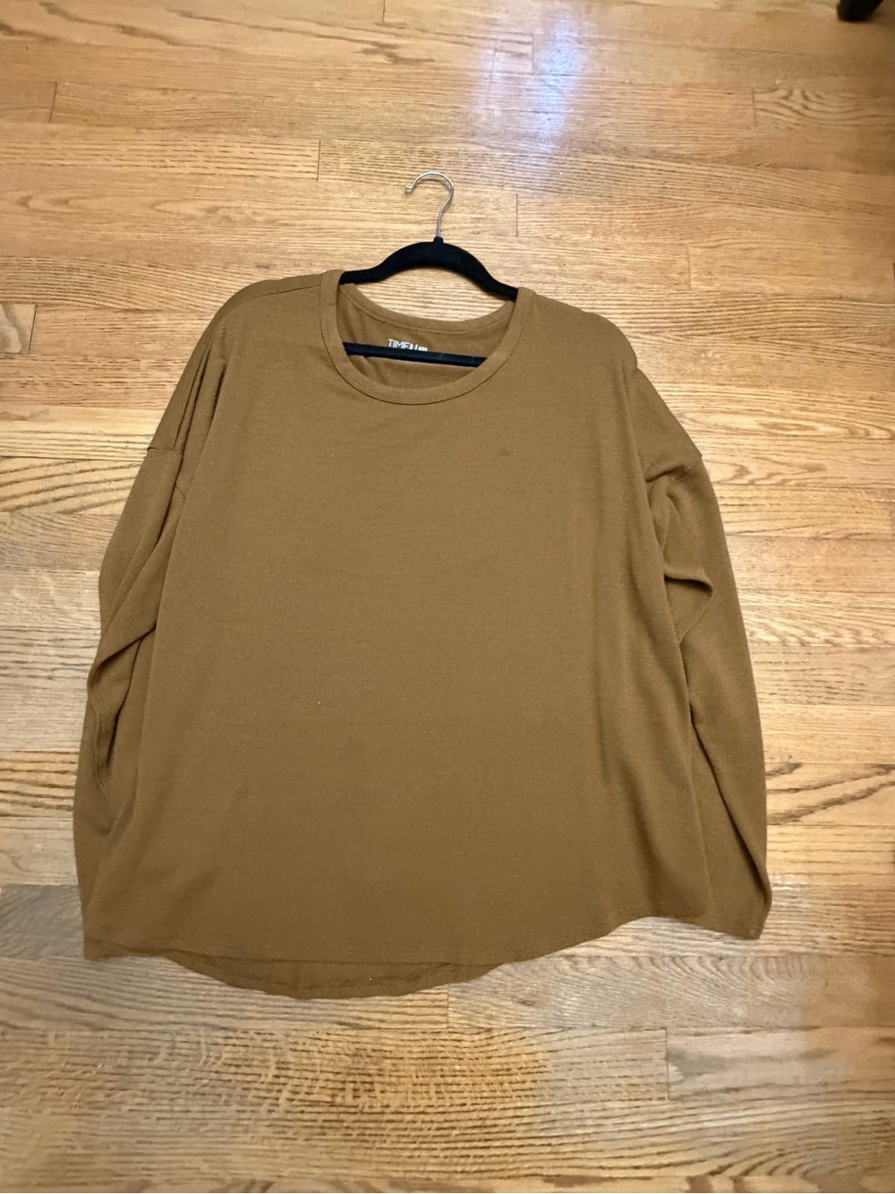 Time and Tru Women’s Oversized Long Sleeve Top Size XXL/2X (20) Camel Brown